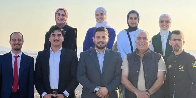 وفد طلابي من جامعة جرش يزور الحديقة الملكية ويلتقي الأميرة بسمة بنت علي